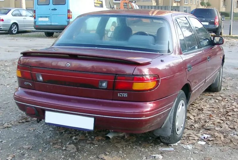 Kia Sephia - 4