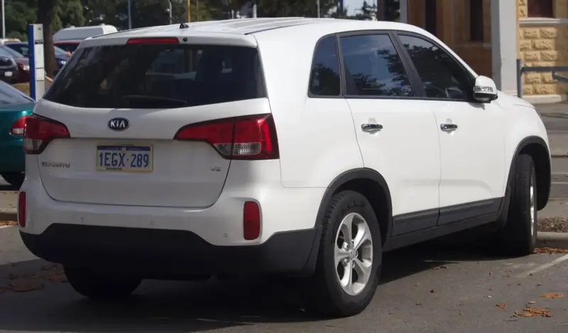 Kia Sorento - 4