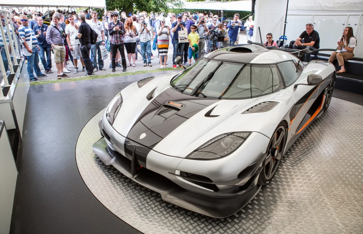 Koenigsegg One:1 One:1 5.0 V8 (1360 bg) Automatic - görsel 3
