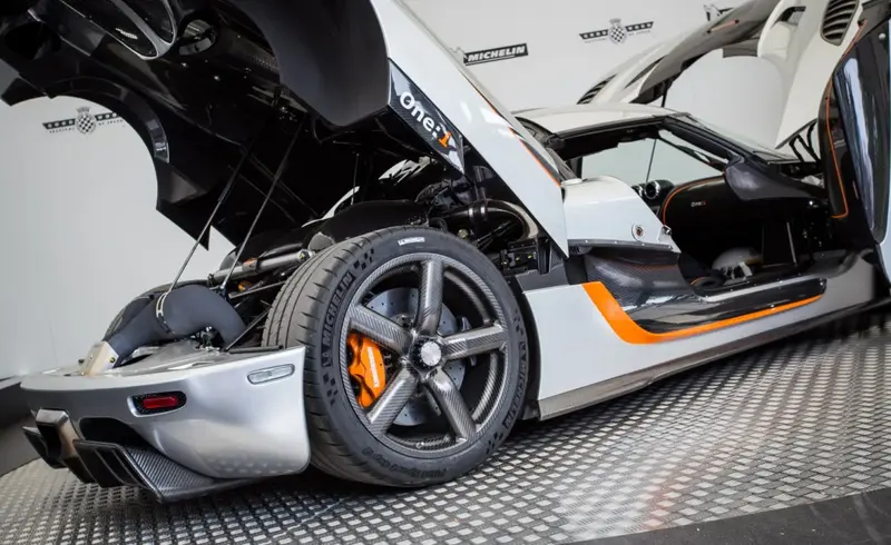 Koenigsegg One:1 One:1 5.0 V8 (1360 bg) Automatic - görsel 4