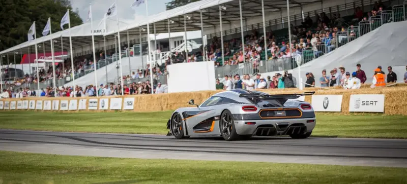 Koenigsegg One:1 One:1 5.0 V8 (1360 bg) Automatic - görsel 6