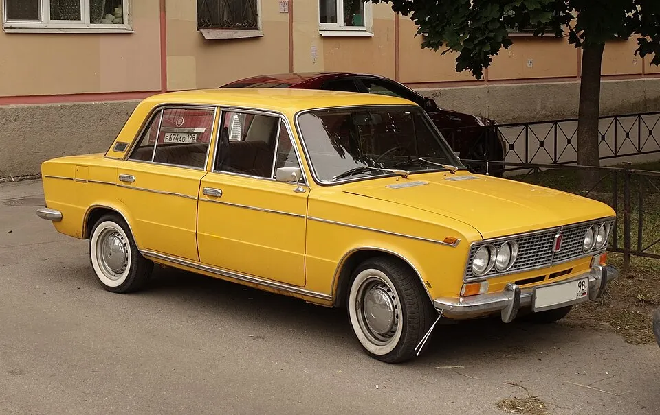 Lada 2103 21035