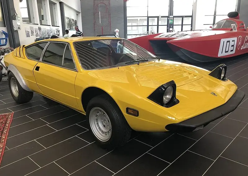 Lamborghini LM001 LM001 4.8 (332 bg) - görsel 4