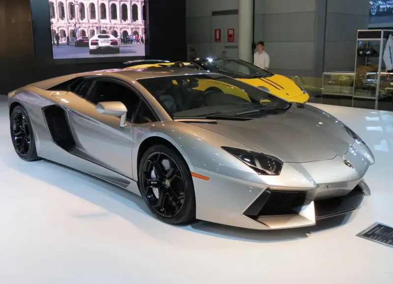 Lamborghini Aventador - 6