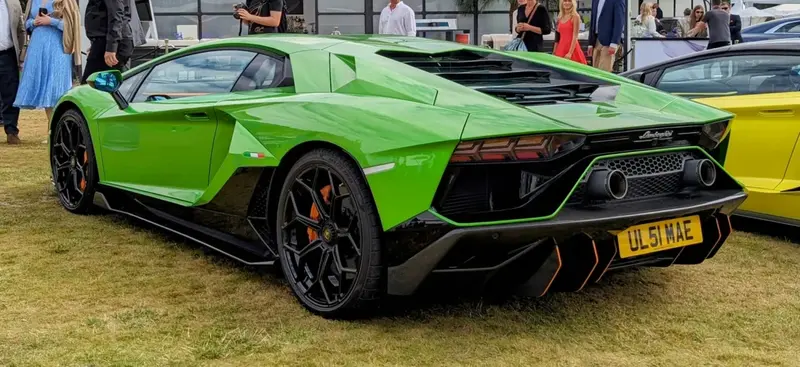 Lamborghini Aventador - 6