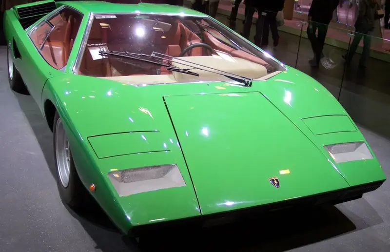 Lamborghini Countach - 4