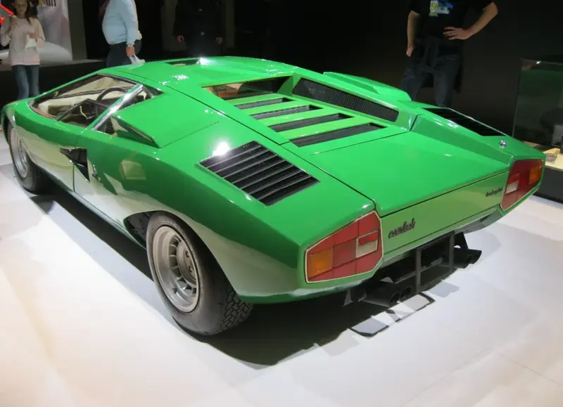 Lamborghini Countach - 5