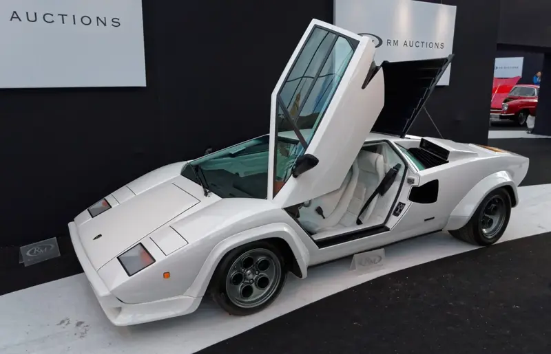 Lamborghini Countach - 6