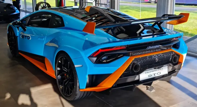 Lamborghini Huracan - 4