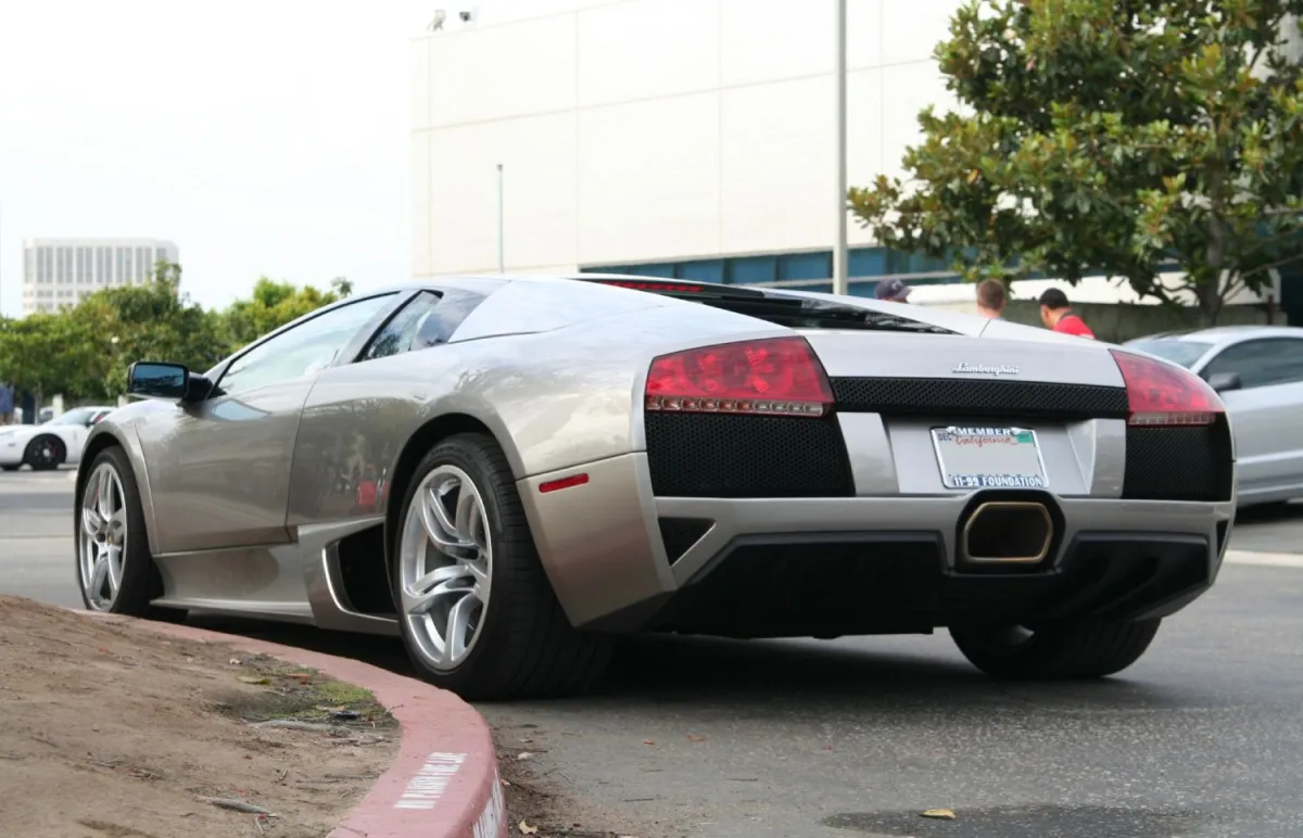 Lamborghini - 16