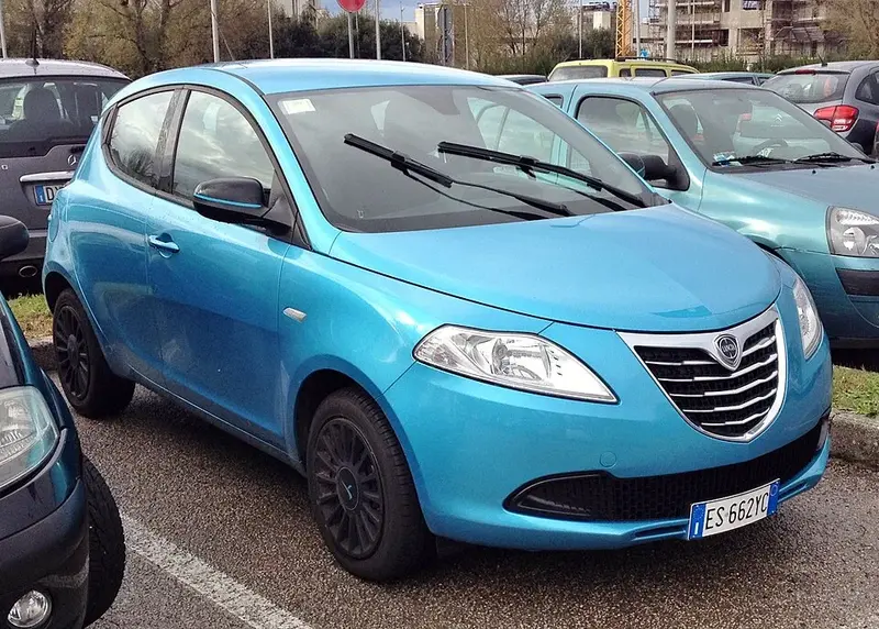 Lancia Ypsilon - 2