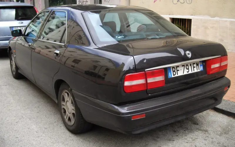 Lancia Kappa 838 2.0 20V (155 bg) - görsel 2