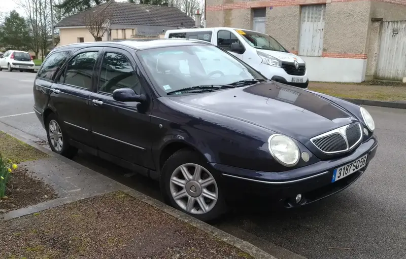 Lancia Lybra Lybra (839)