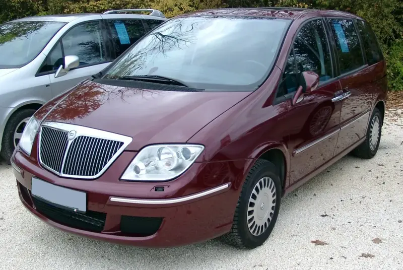 Lancia Phedra Phedra 2.2 Multijet (170 bg) Automatic - görsel 3