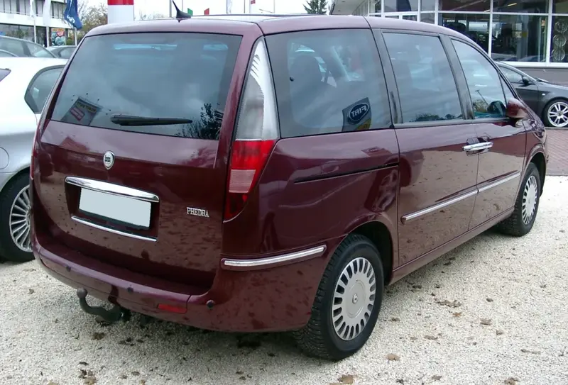 Lancia Phedra Phedra 2.2 Multijet (170 bg) Automatic - görsel 4