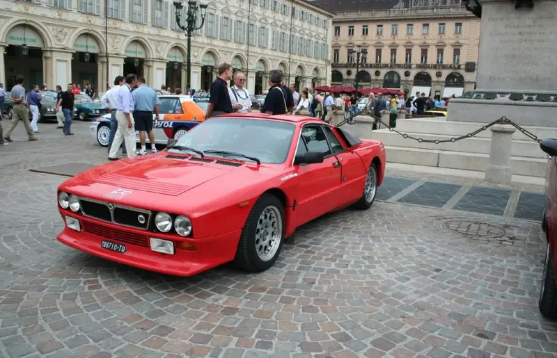 Lancia Rally 037 - 2