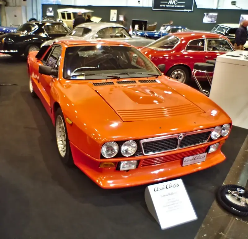 Lancia Rally 037 - 5