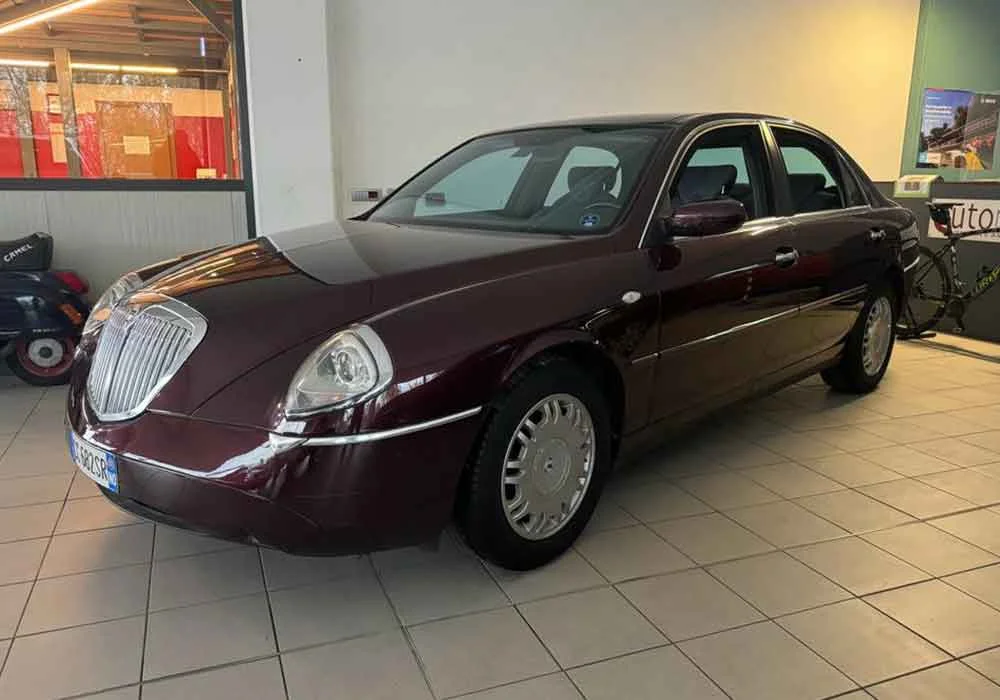 Lancia Thesis Thesis