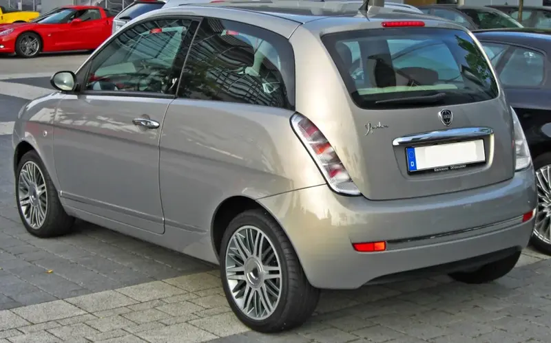 Lancia Ypsilon - 2