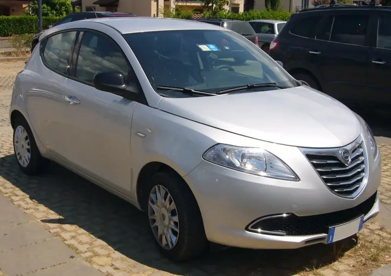 Lancia Ypsilon - 3