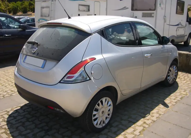 Lancia Ypsilon - 4