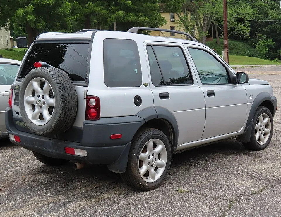 Land Rover Freelander - 2