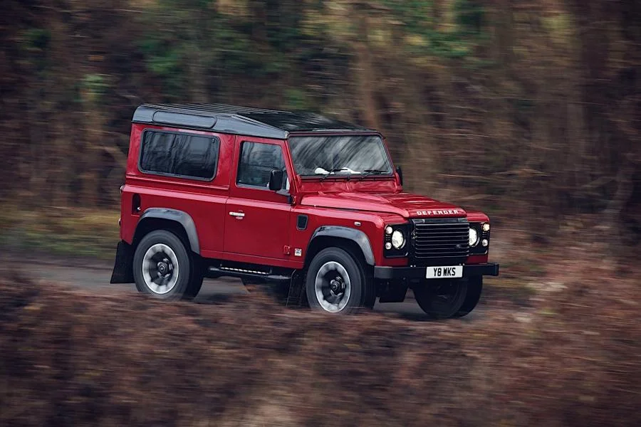 Land Rover Defender Defender 90 Works V8