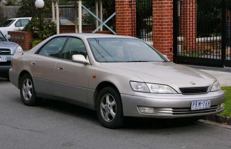 Lexus ES - 5