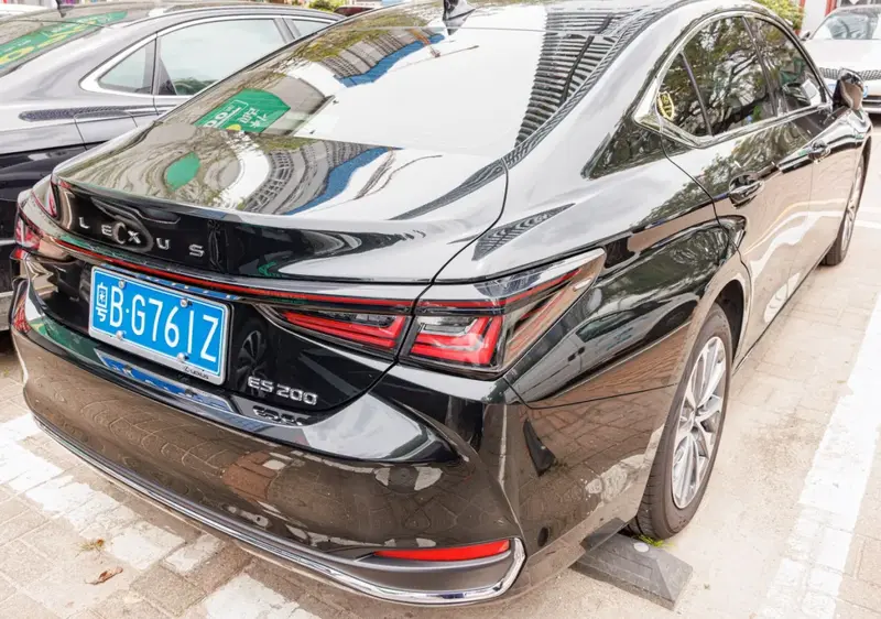 Lexus ES - 2