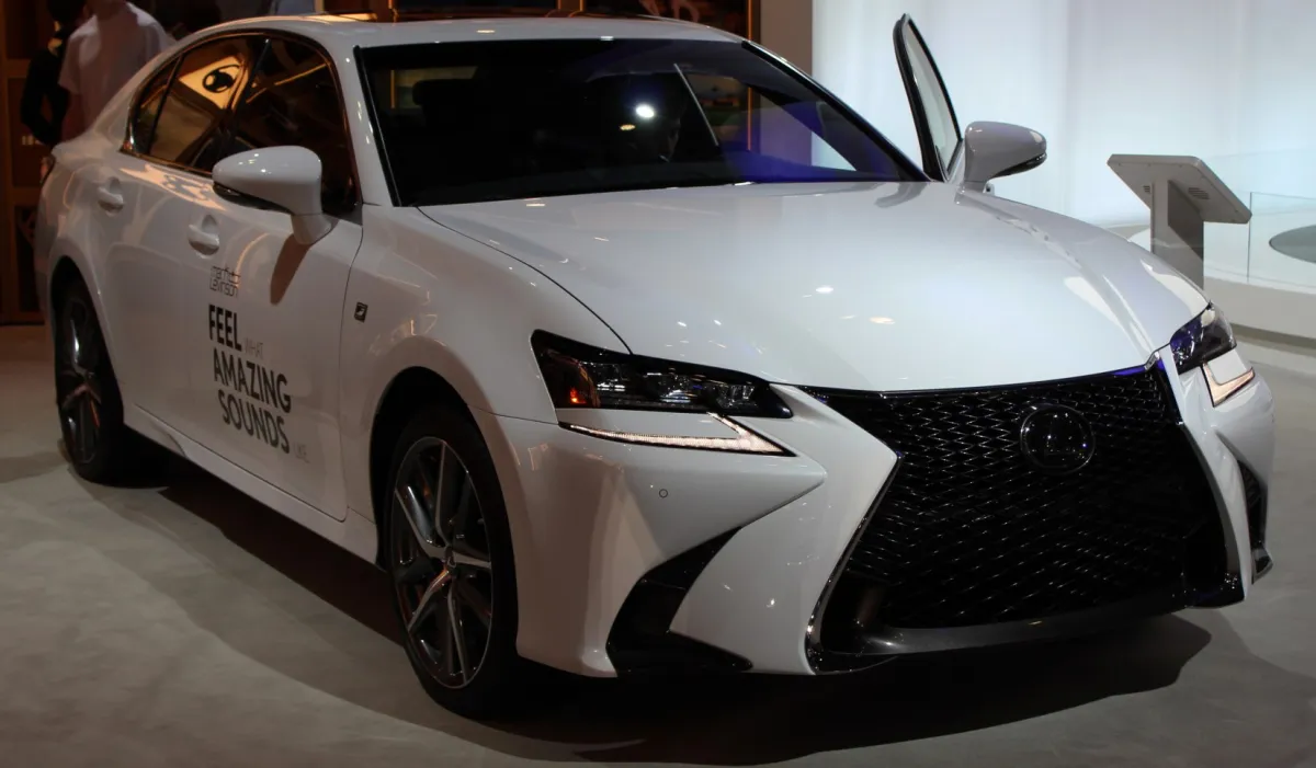 Lexus - 12