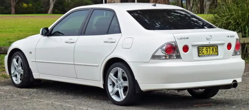 Lexus IS - 2