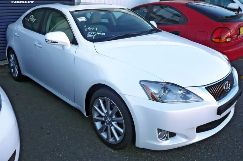 Lexus IS - 2