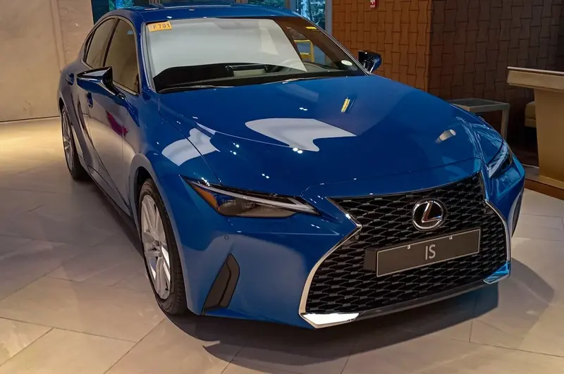 Lexus IS - 2