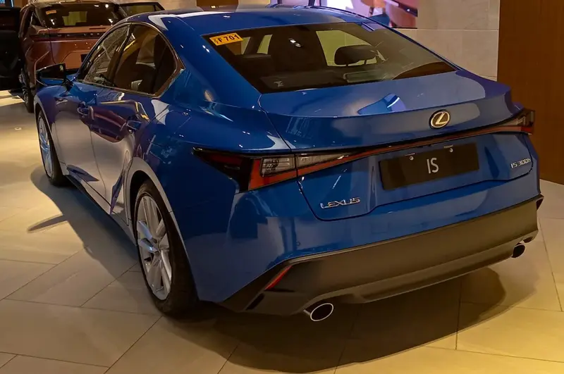 Lexus IS - 3
