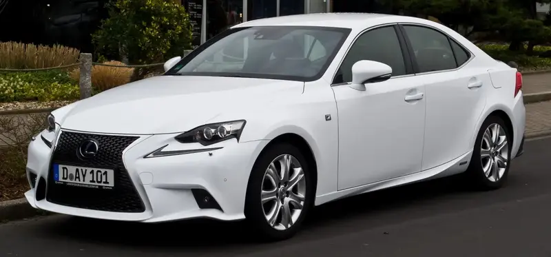 Lexus IS - 4