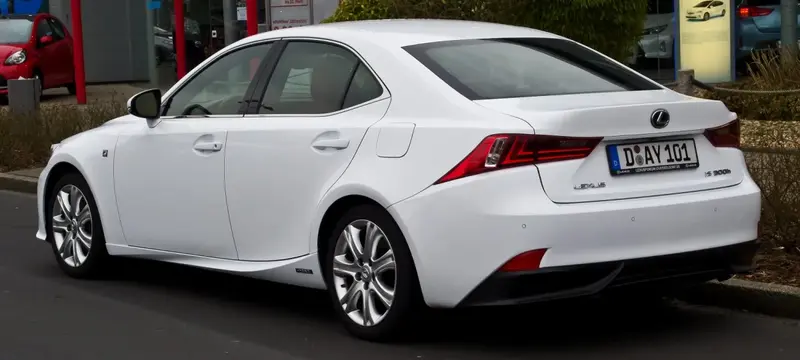 Lexus IS - 5