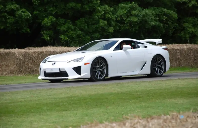 Lexus LFA LFA 4.8 V10 (560 bg) Automatic - görsel 3
