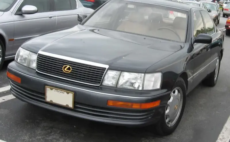 Lexus LS - 3