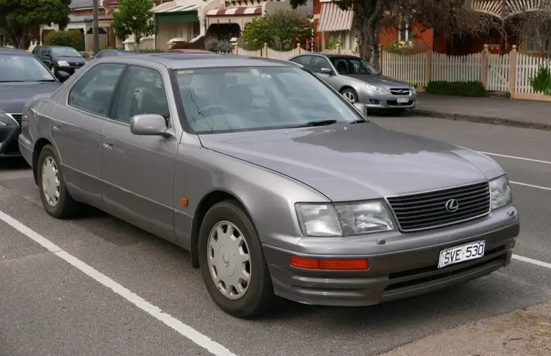 Lexus LS LS II