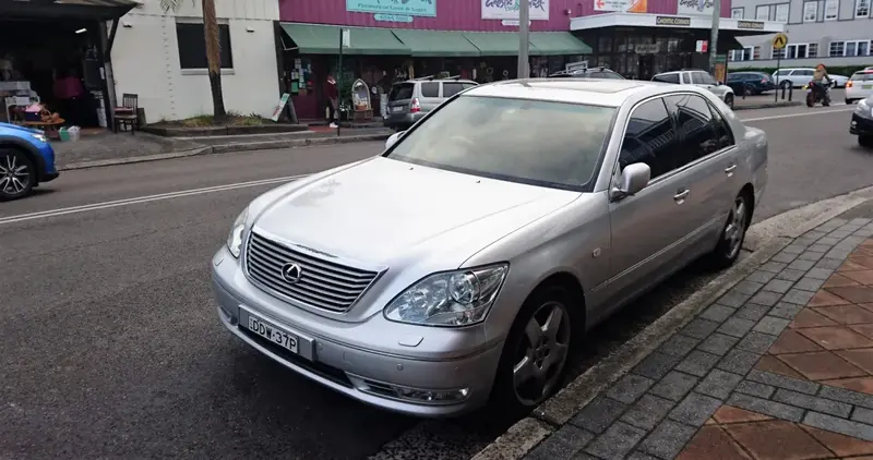 Lexus LS - 2