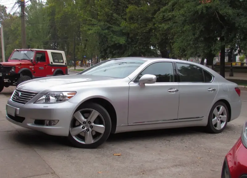 Lexus LS LS IV (facelift 2009)