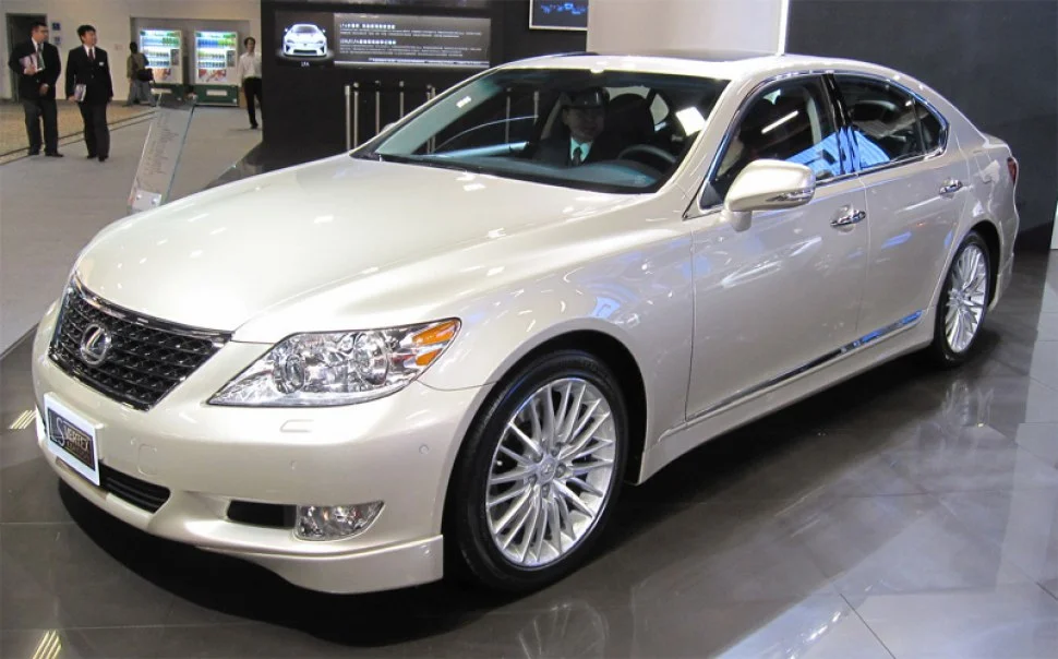 Lexus LS LS IV (facelift 2012)