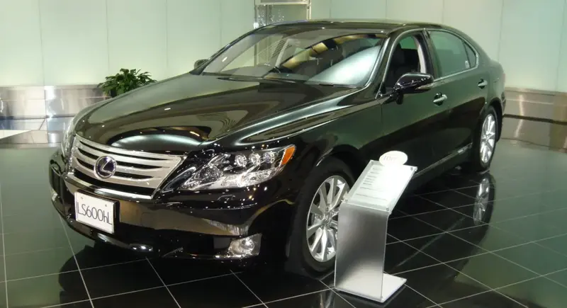 Lexus LS - 5