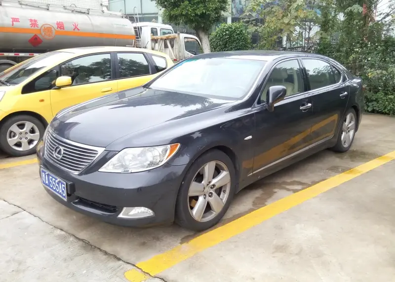 Lexus LS - 5