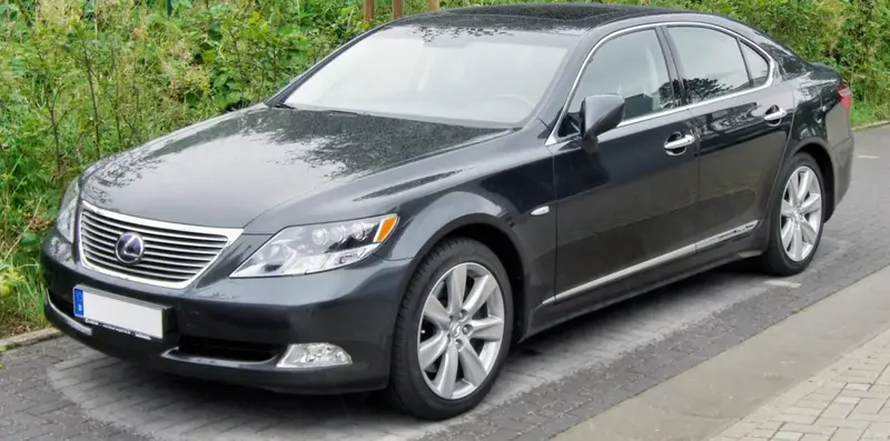 Lexus LS - 3