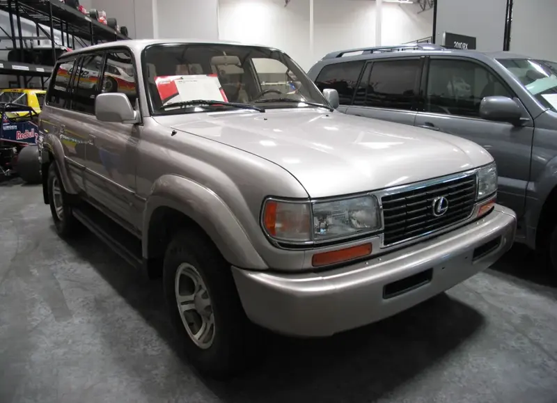 Lexus LX - 3