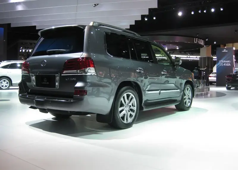 Lexus LX - 4