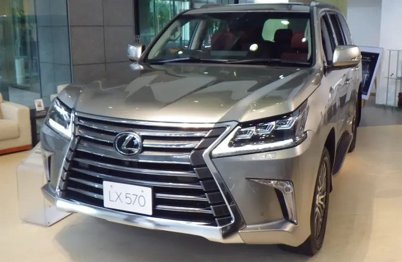Lexus LX LX III (facelift 2015)