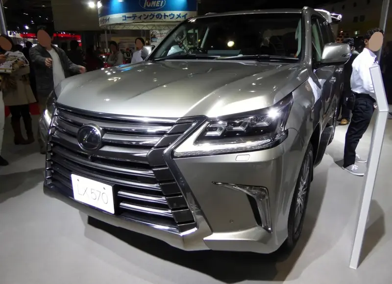 Lexus LX - 4