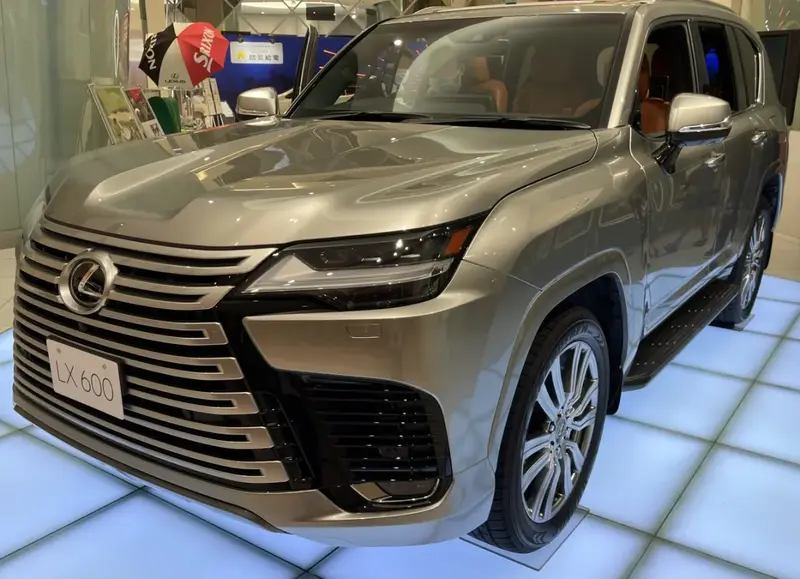 Lexus LX LX IV (J300)
